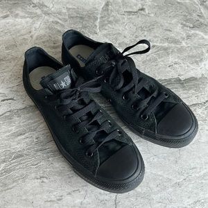 Converse chuck taylor All Star black unisex size women 9 / men 7